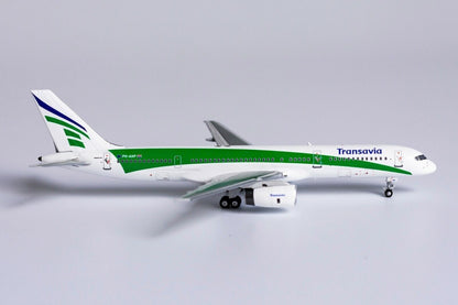1:400 NG Model Transavia BOEING 757-200 Passenger Airplane Diecast Plane Model