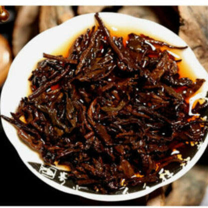 357 grams of aged ripe tea Menghai Tiandi Brown Pu 'er tea cake with old-age rhythm-