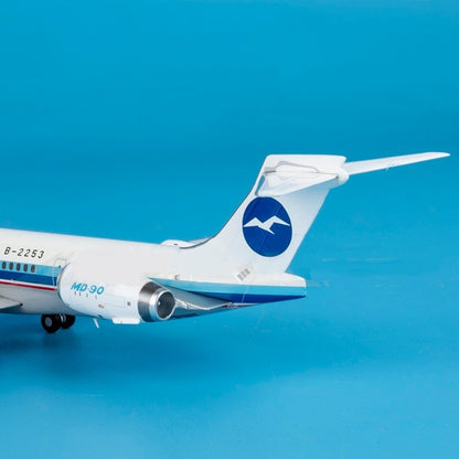 1:200 Geminijets China Northern Airlines MD-90 B-2253 Airplane Diecast Model