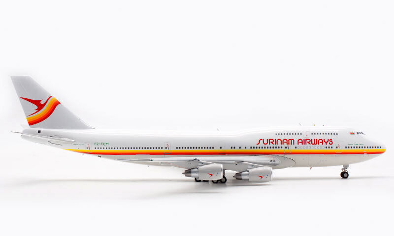 1:200 35CM InFlight SURINAM AIRWAYS BOEING 747-300 Airplane Diecast Plane Model