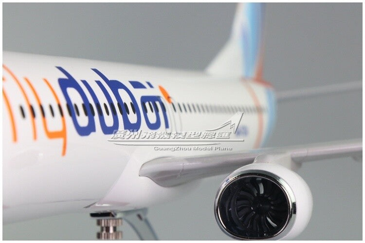 48CM Flydubai BOEING 737-800 A6-FDA Passenger Airplane Resin Aircraft Model