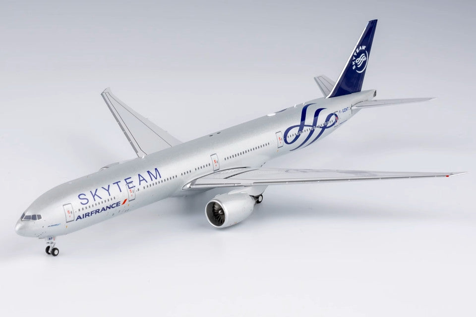 1:400 NG Model AIRFRANCE SKYTEAM BOEING 777-300ER Passenger Plane Diecast Model