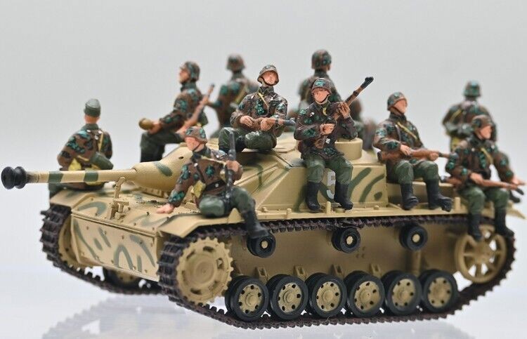 1/72 Sanrong WWII German Army 12Pcs Soldiers Camouflage Painted Model No Tank