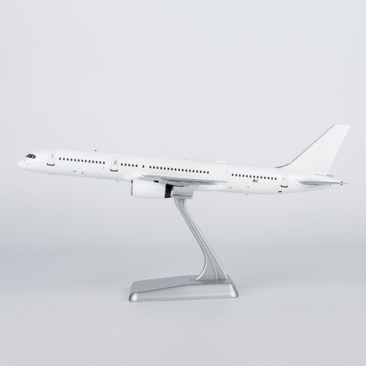1:200 NGmodels USAF Boeing 757-200 C-32B Passenger Airplane Diecast Plane Model