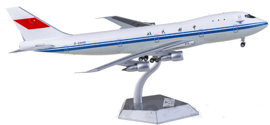 1:200 SQ Wings CAAC Boeing 747-200 B-2440 Passenger Airplane Diecast Model