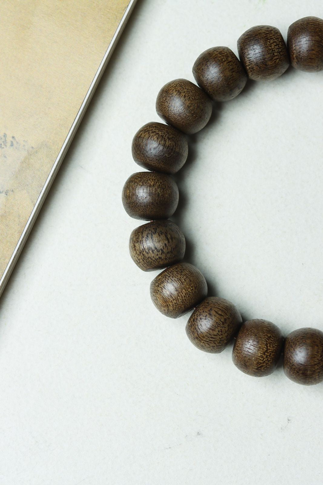 10mm Chinese Natural Eaglewood Handmade Exquisite Bracelets 31187