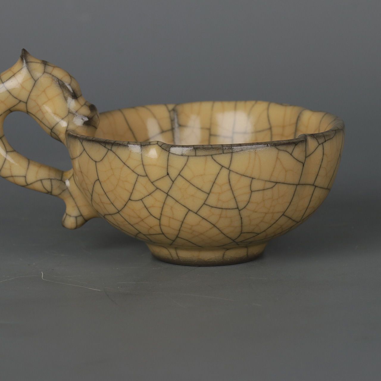 Song Kiln Iron Tire Yellow Glaze Dragon Handle Teacup Antique Porcelain Ornament