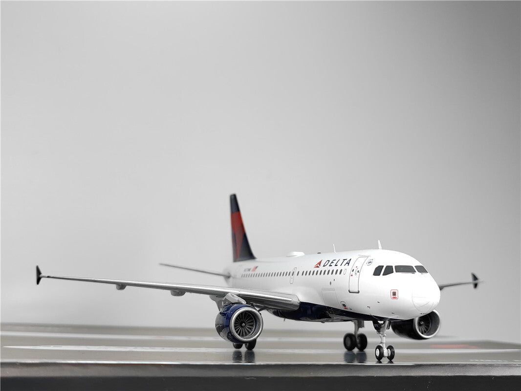1:200 Geminijets DELTA AIRBUS A319 Passenger Airplane Diecast Aircraft Model