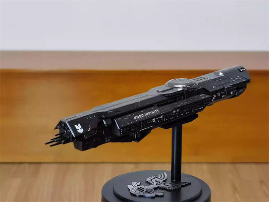 Halo 4 UNSC Infinity INF-101 Spaceship Model Resin Spacecraft Figure Toy