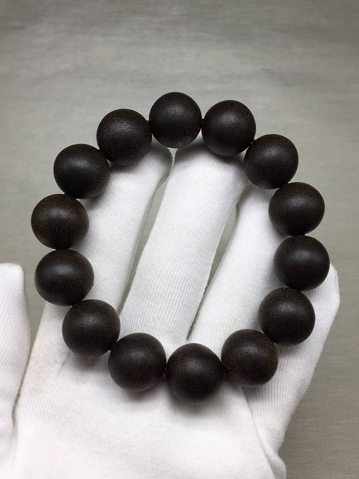 16mm Chinese Natural Eaglewood Handmade Exquisite Bracelets 31330