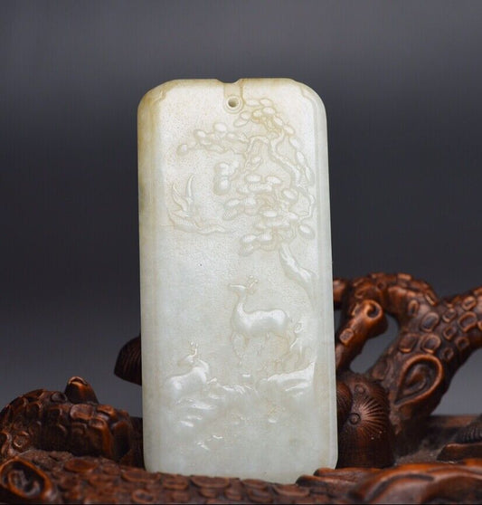 Chinese Beautiful Natural Hetian Jade Carving Exquisite Statue Pendant Jewelry