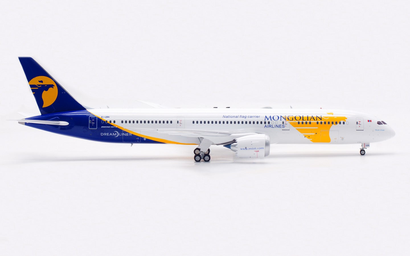 1:200 InFlight Mongolian Airlines Boeing 787-9 Airplane Diecast Aircraft Model