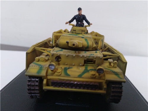 3R WWII German Panzer III Ausf.N tank with crew 1/72 ABS Tank Pre-builded Model