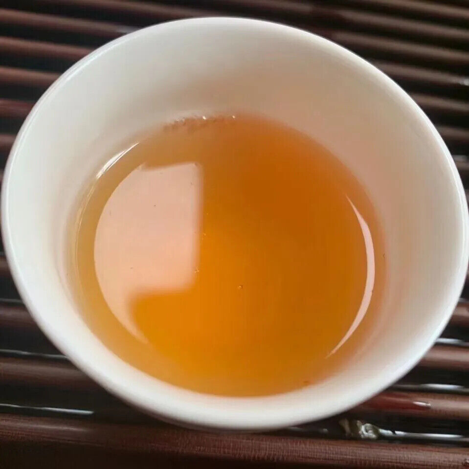 Spring Mountain Smoke and Rain Aged Ancient Tree Raw Tea Old Tea Cake