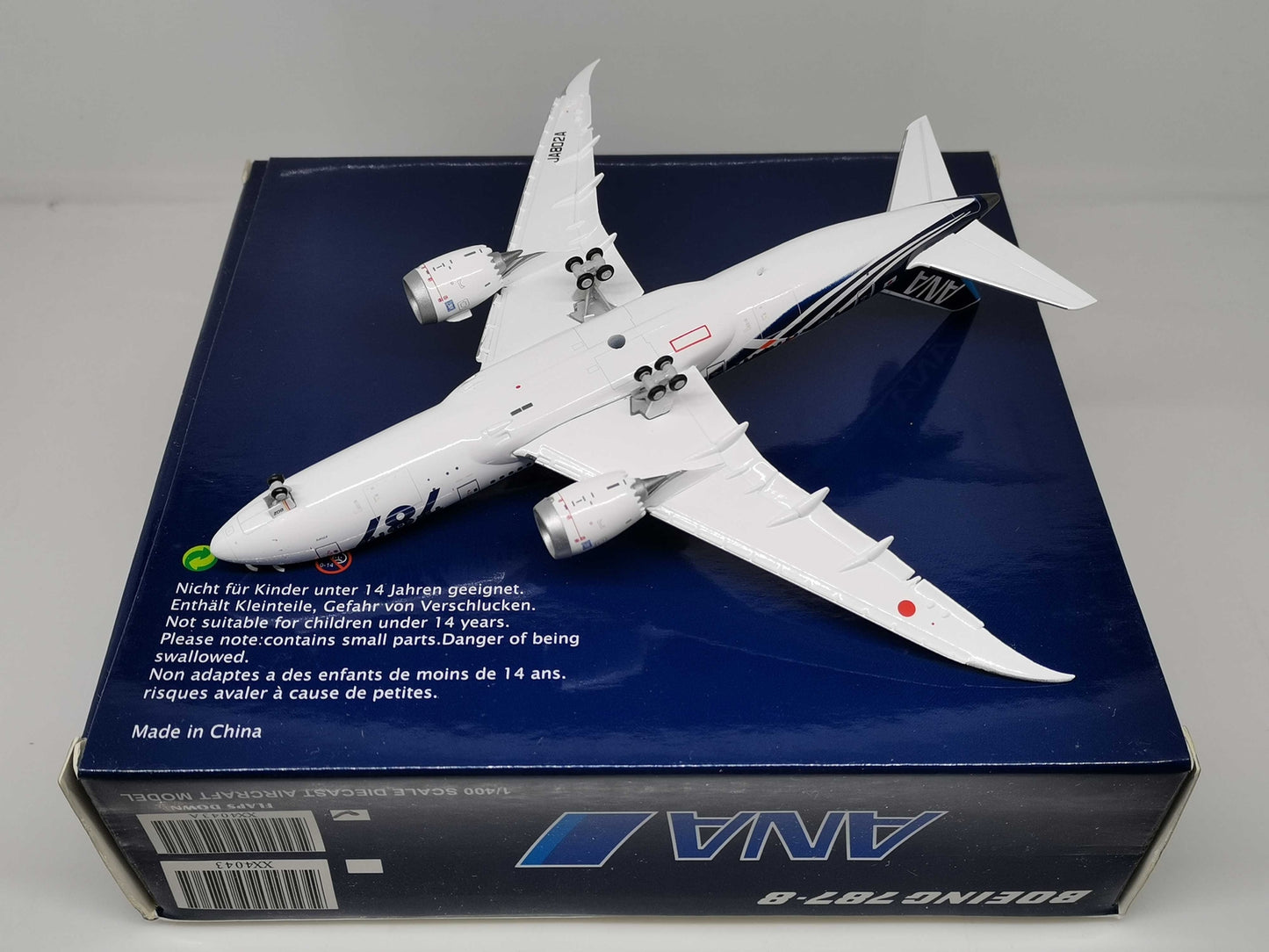 1:400 JC Wings ANA BOEING B787-8 Flap Down Passenger Airplane Diecast Model