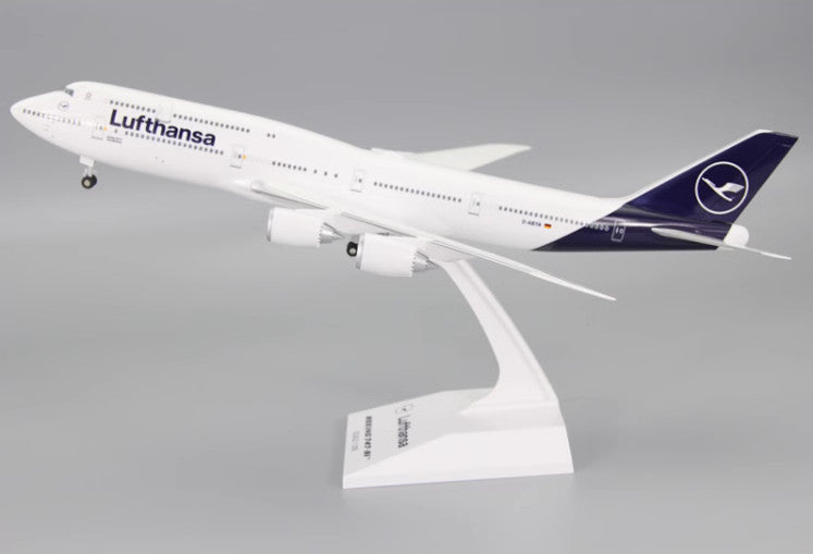 1:200 38CM RISESOON Lufthansa BOEING 747-8i Passenger Airplane ABS Plastic Model