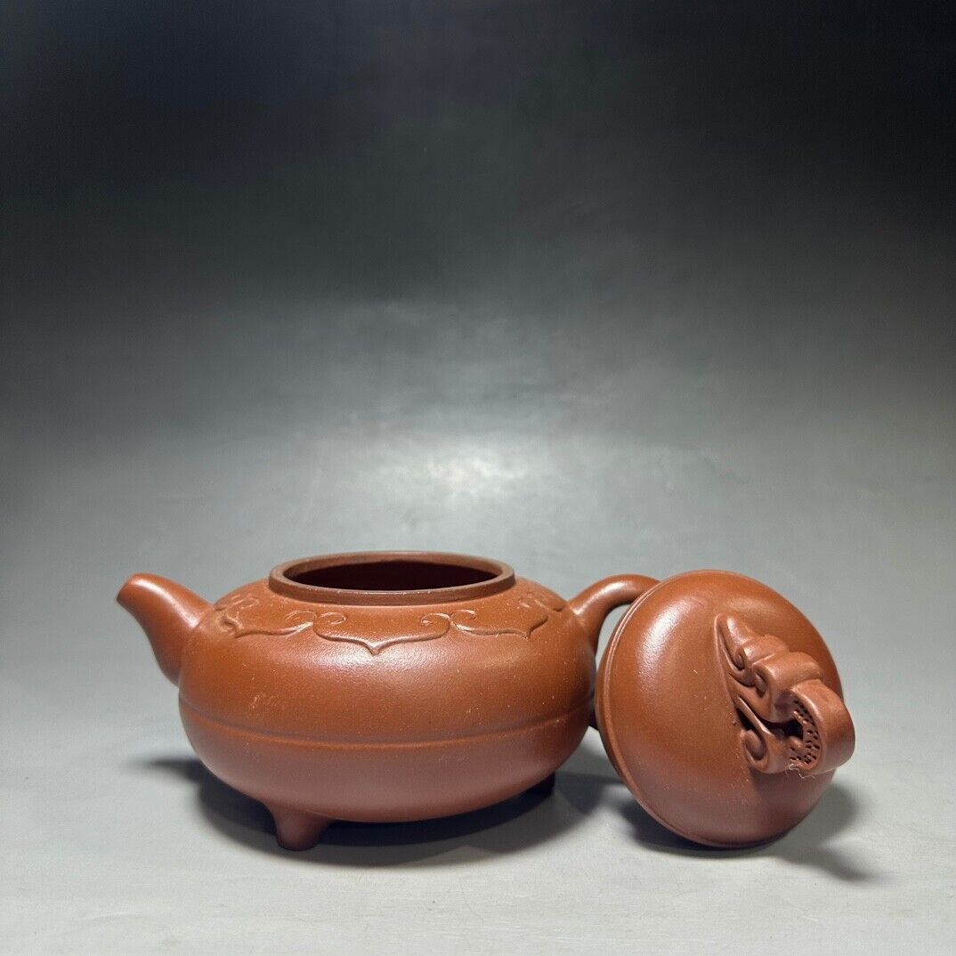 Chinese Yixing Zisha Clay Handmade Exquisite Teapot （三脚云肩 底款：蒋蓉）