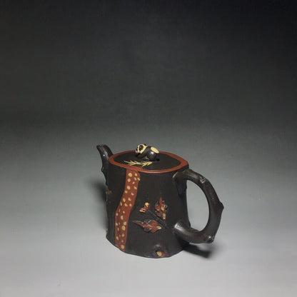 Chinese Yixing Zisha Clay Handmade Exquisite Teapot（熊猫壶 底款：蒋蓉）