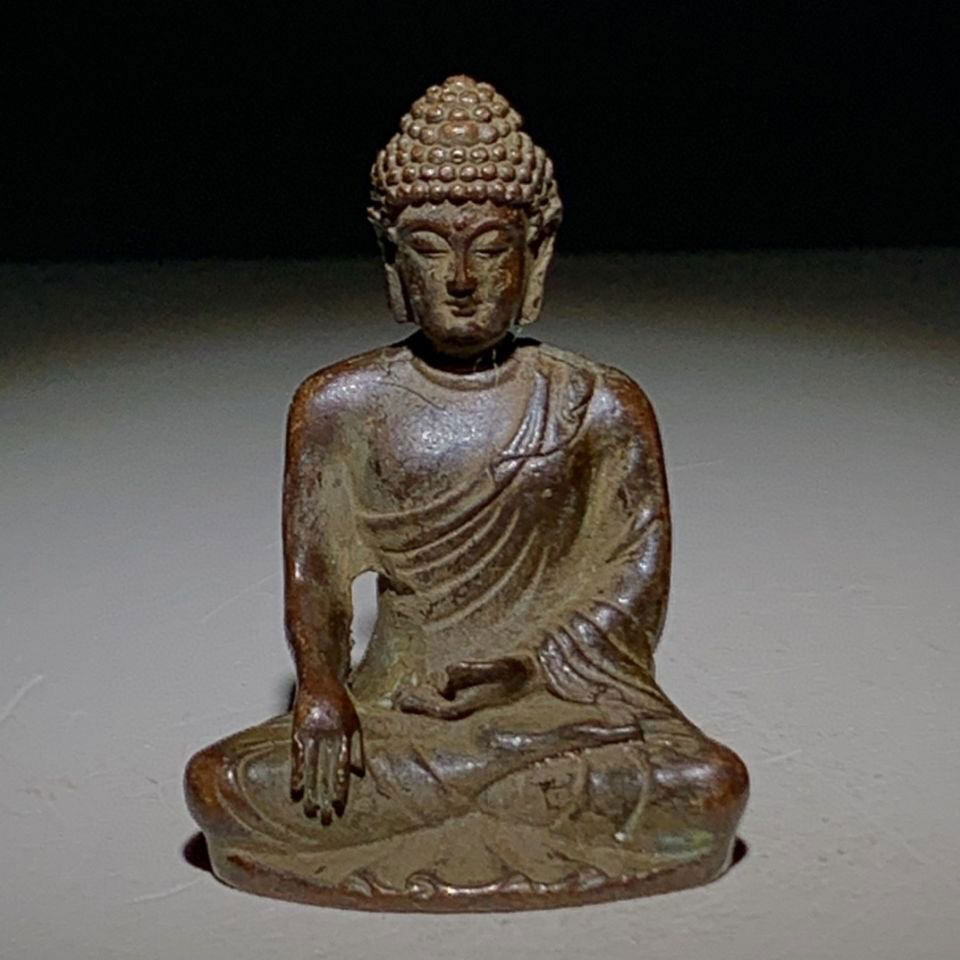 China's rural antique collection of old bronze Buddha statues of Sakyamuni