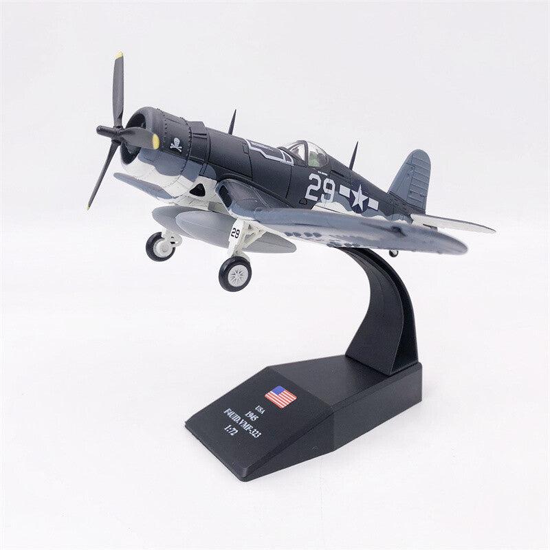 Amer WWII F4U-1 Pirate Military Fighter VMF-323 USA 1945 1/72 Aircraft Model