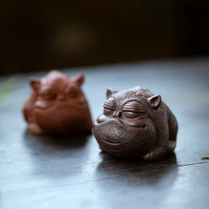 Cute Toad Purple Clay Tea Pet from Yixing
