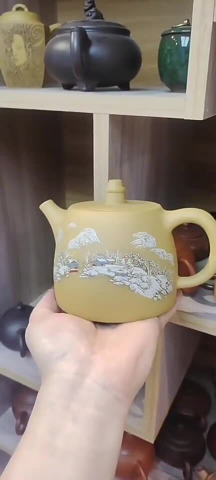 500ml Yixing Zisha Duan Clay Pottery Tea Pot Mountain Scenery Master Teapot