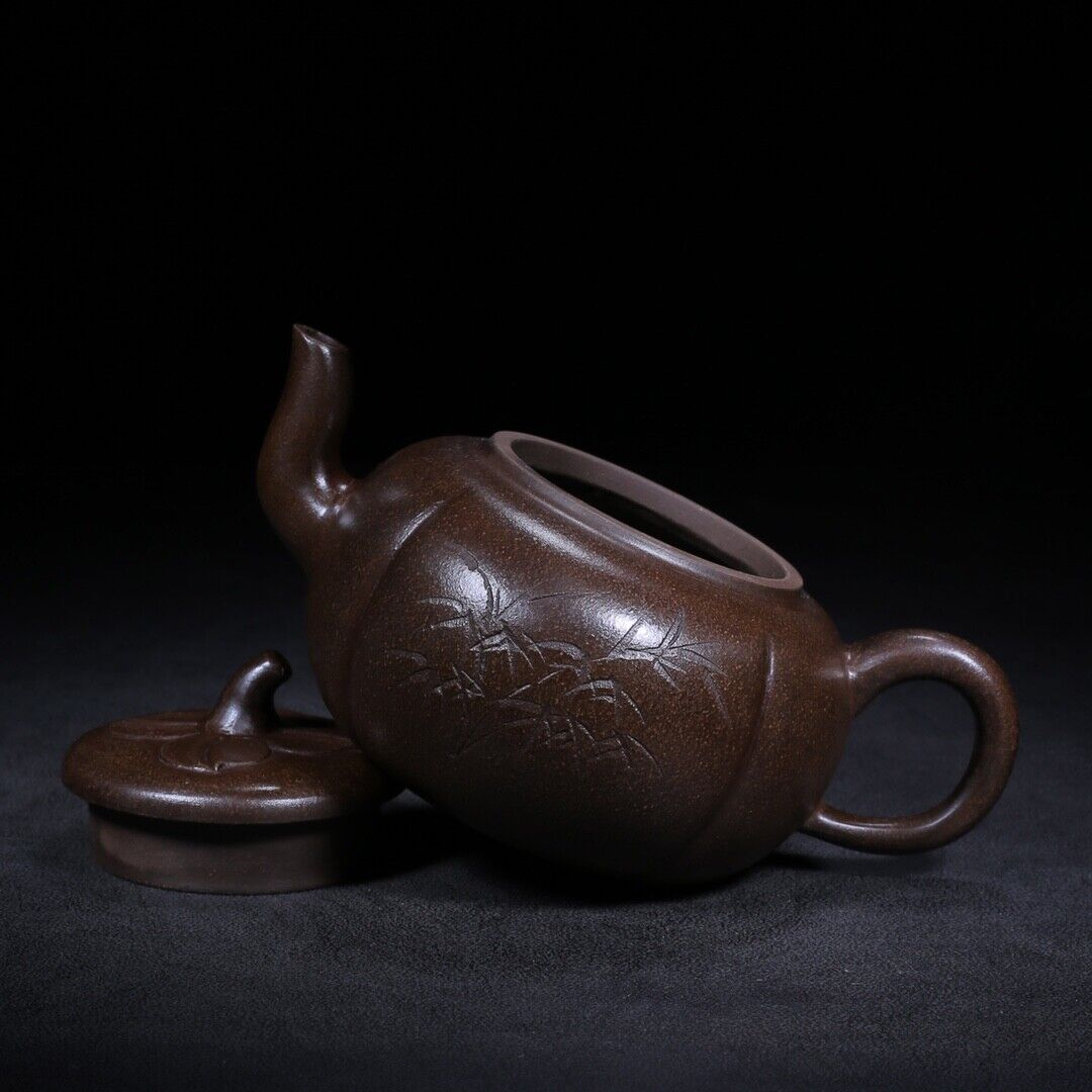 Chinese Yixing Zisha Clay Handmade Exquisite Teapot （菱花 底款：范正根）