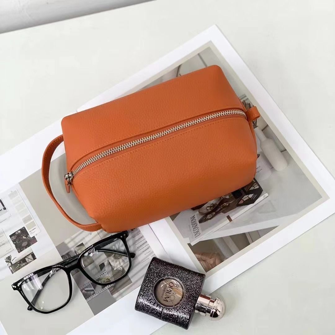 Customized Letters Wash Bag Large Genuine Leather Travel Cosmetic Bags 20*8*8 CM
