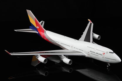 1:200 35CM SQ Wings ASIANA AIRLINES BOEING 747-400 Airplane Diecast Plane Model