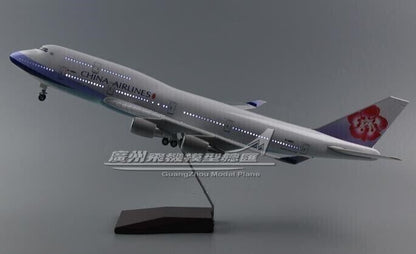 1:150 47CM CHINA AIRLINES B747-400 Plane Led Sound- controlled Light Resin Model