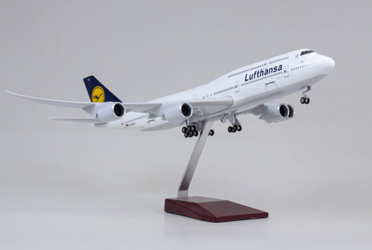 47CM 1:160 Lufthansa BOEING 747-8 Airplane Landing Gears Resin Aircraft Model
