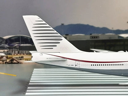 Phoenix Qatar Amiri Flight for Boeing B747-8 BBJ A7-HBJ 1/400 Aircraft Model