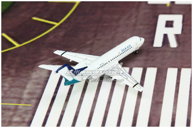 1:400 JC Wings SILK AIR FOKKER FK70 Passenger Airplane Diecast Aircraft Model