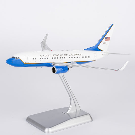1:200 NGmodels USAF Boeing 737-700 Passenger Airplane Diecast Plane Model