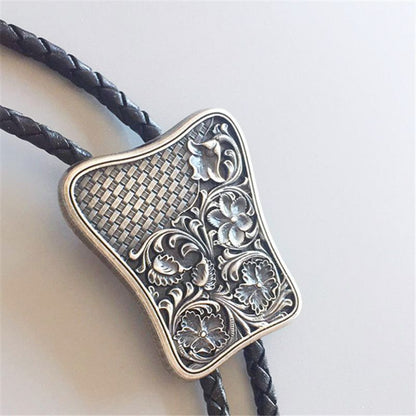 Men Bolo Tie Western Style Leather Chain Carving Pattern Pendant Necktie 4x106cm