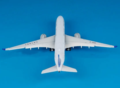 1:400 JC Wings CHINA SOUTHERN AIRBUS A350-900 Flap Down Airplane Diecast Model