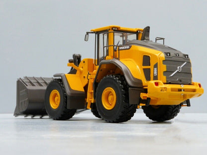 1:50 VOLVO L180H Wheel Loader Forklift Construction Machine Diecast Model