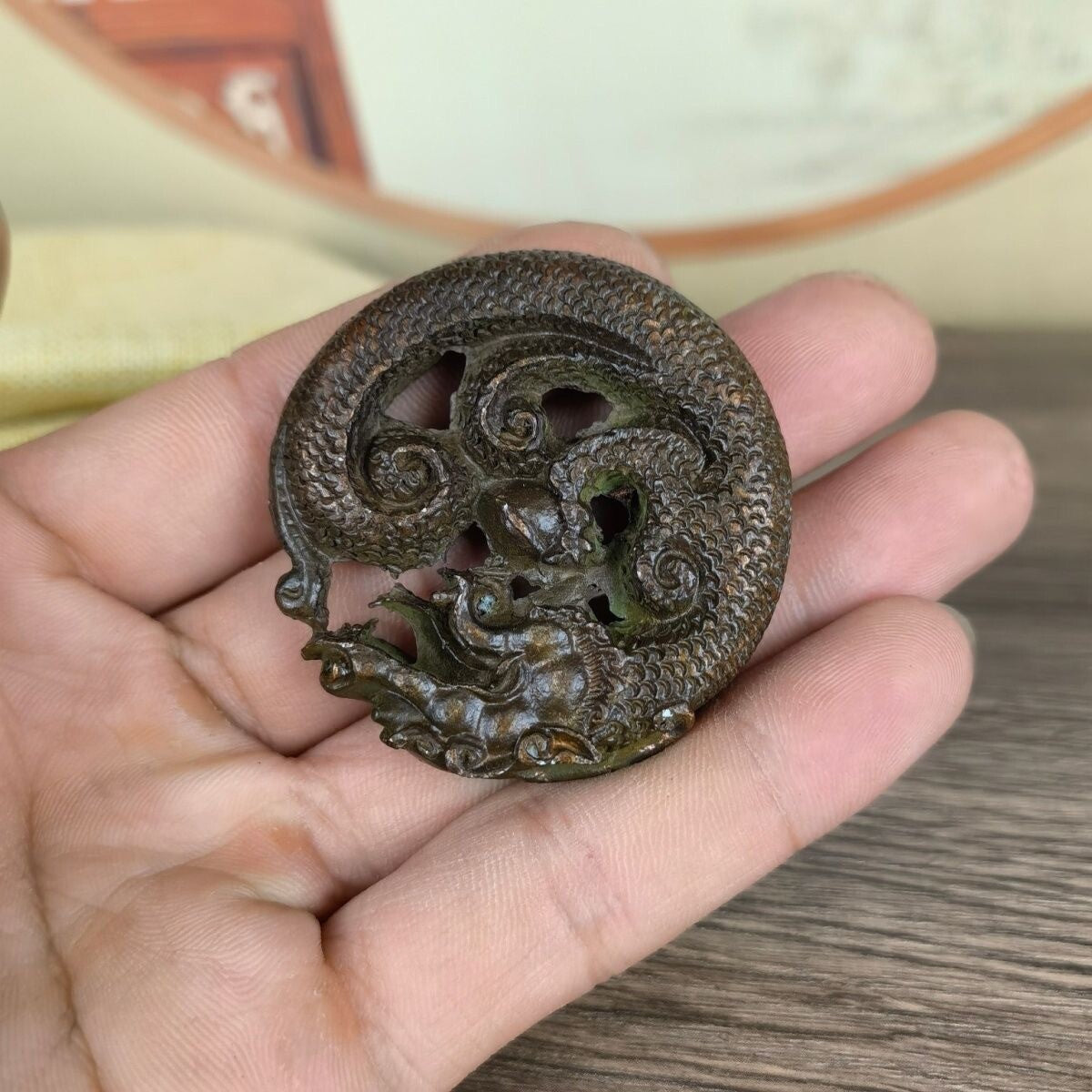 Chinese bronze cool Figure statue netsuke collectable dragon pendant