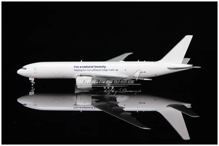 1:400 JC Wings Lufthansa BOEING 777-200LRF Airplane Diecast Plane Aircraft Model