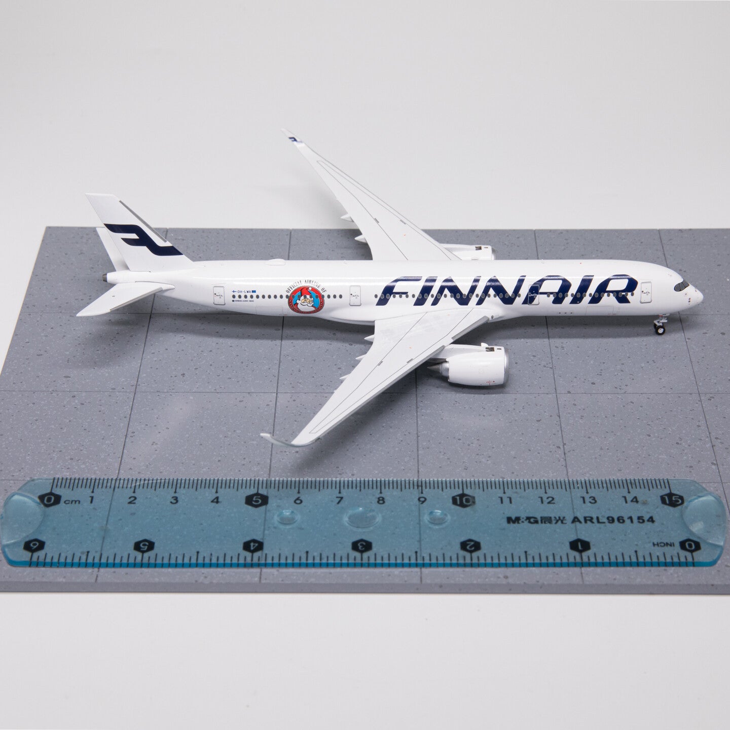 1:400 Panda FINNAIR AIRBUS A350-900 Passenger Airplane Diecast Aircraft Model
