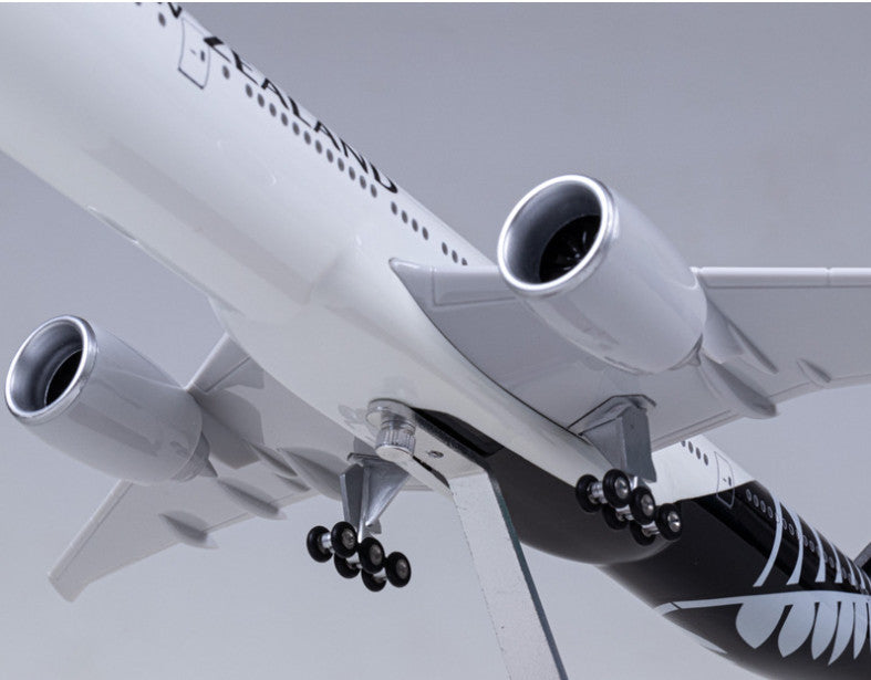 47CM 1:157 AIR NEW ZEALAND BOEING 777-300ER Airplane Landing Gears Resin Model