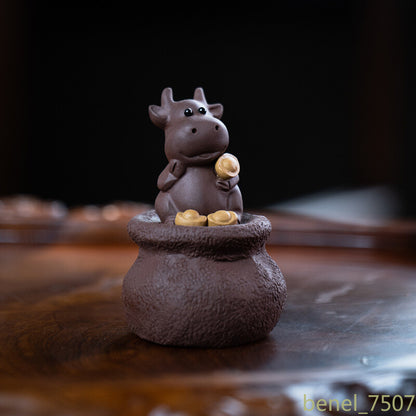 Chinese Yixing Handmade Sculpture Purple Clay Tea Pet Lucky Cartoon Statue