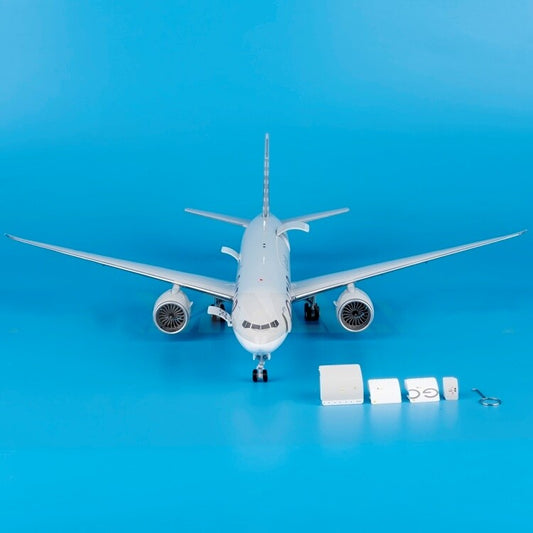 1:200 GeminiJets Qatar Plane Boeing 777-200 A7-BFT Diecast Aircraft Model