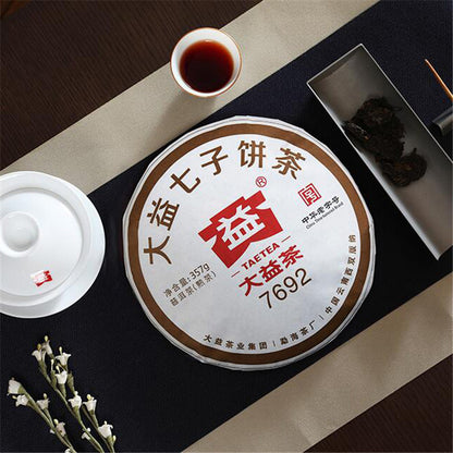 Ripe Puer Tea Cake TAETEA Cooked Pu-erh Pu Erh Dayi 7692 Green Food Yunnan 357g