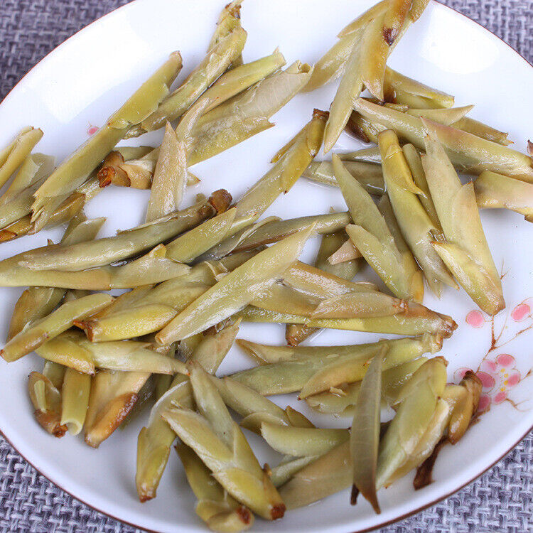 Yunnan tea Snowy Mountains pre-ming early spring tea white bud Pu'er Tea Raw Tea