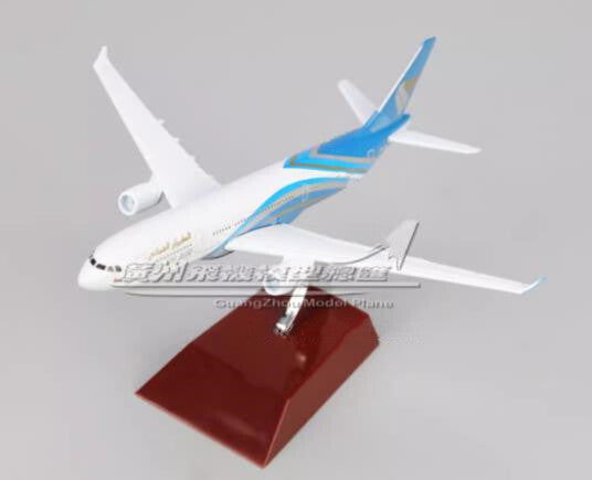 16cm OMAN AIR AIRBUS A330 Passenger Airplane Aeroplane Diecast Aircraft Model