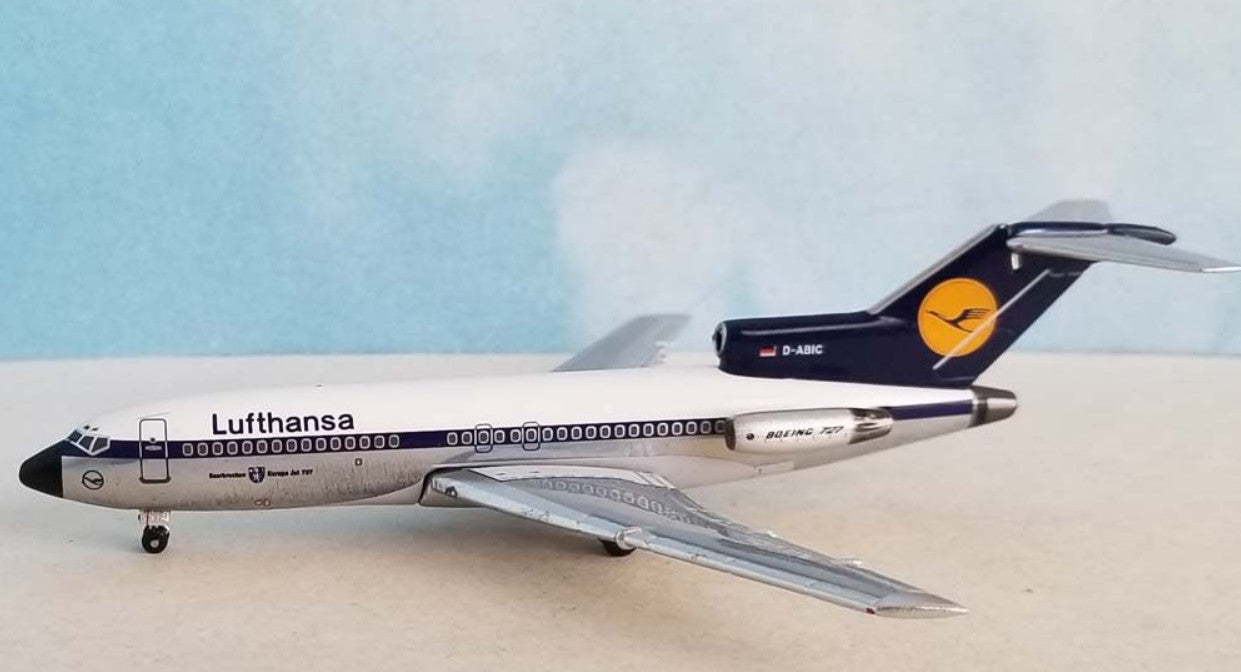 1:400 AeroClassics Lufthansa BOEING 727-100 Passenger Airplane Diecast Model