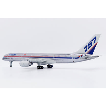 1:200 JC Wings Boeing 757-200 N505EA Passenger Plane Diecast Aircraft Model