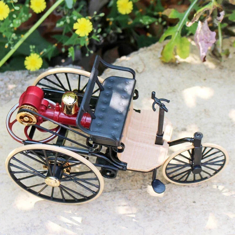 1:12 1886 Mercedes-Benz Patent Motor Alloy Classic Car Tricycle Model Toy Hobby