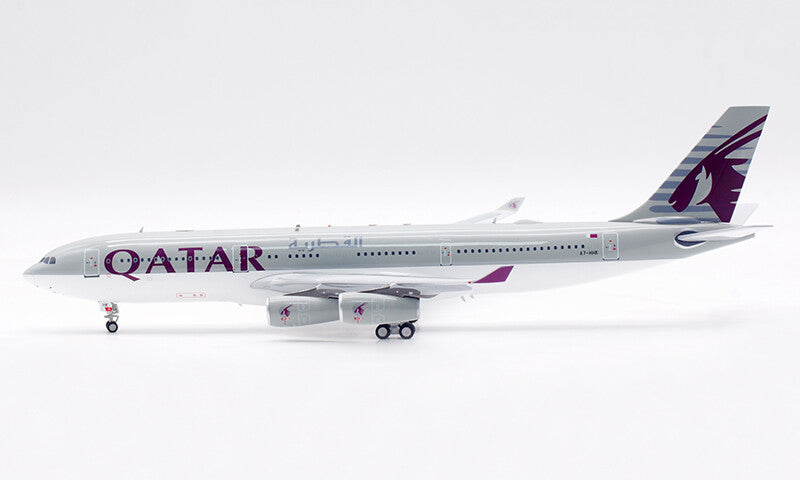 1:200 30CM InFlight AIR QATAR AIRBUS A340-200 Aeroplane Diecast Aircraft Model